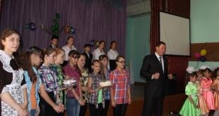 Депутат Ушаков организовал праздник ко Дню пожилого человека